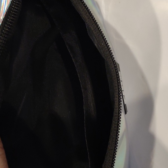 Victoria's Secret 2018 SS Monogram cross body street style bag - Picture 6 of 7